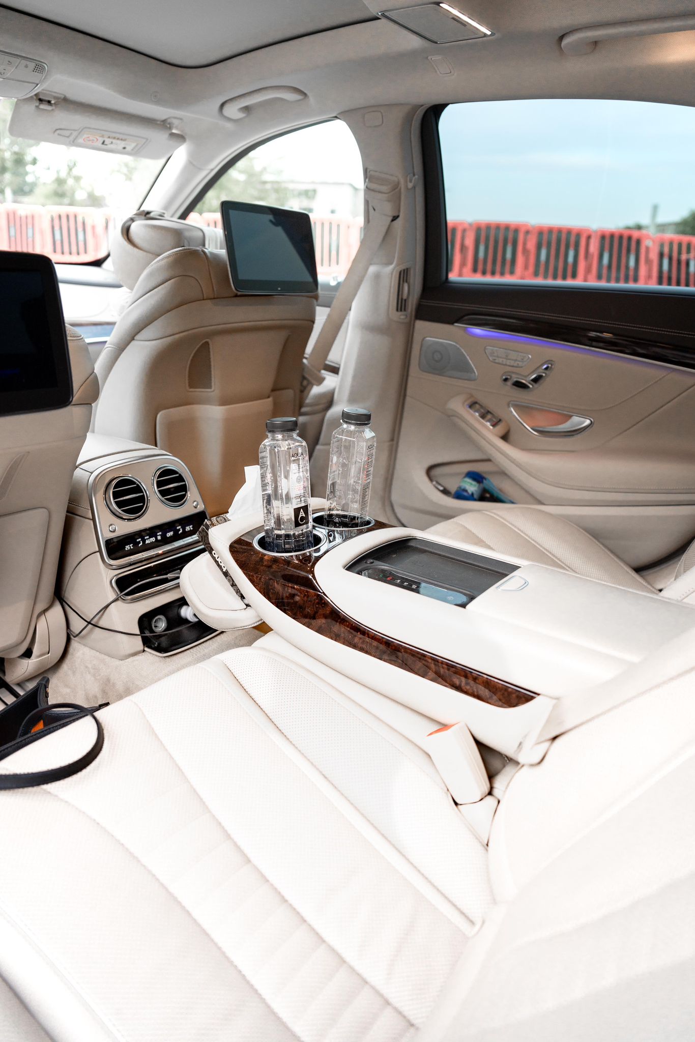 Mercedes S-Class Maybach Image 2